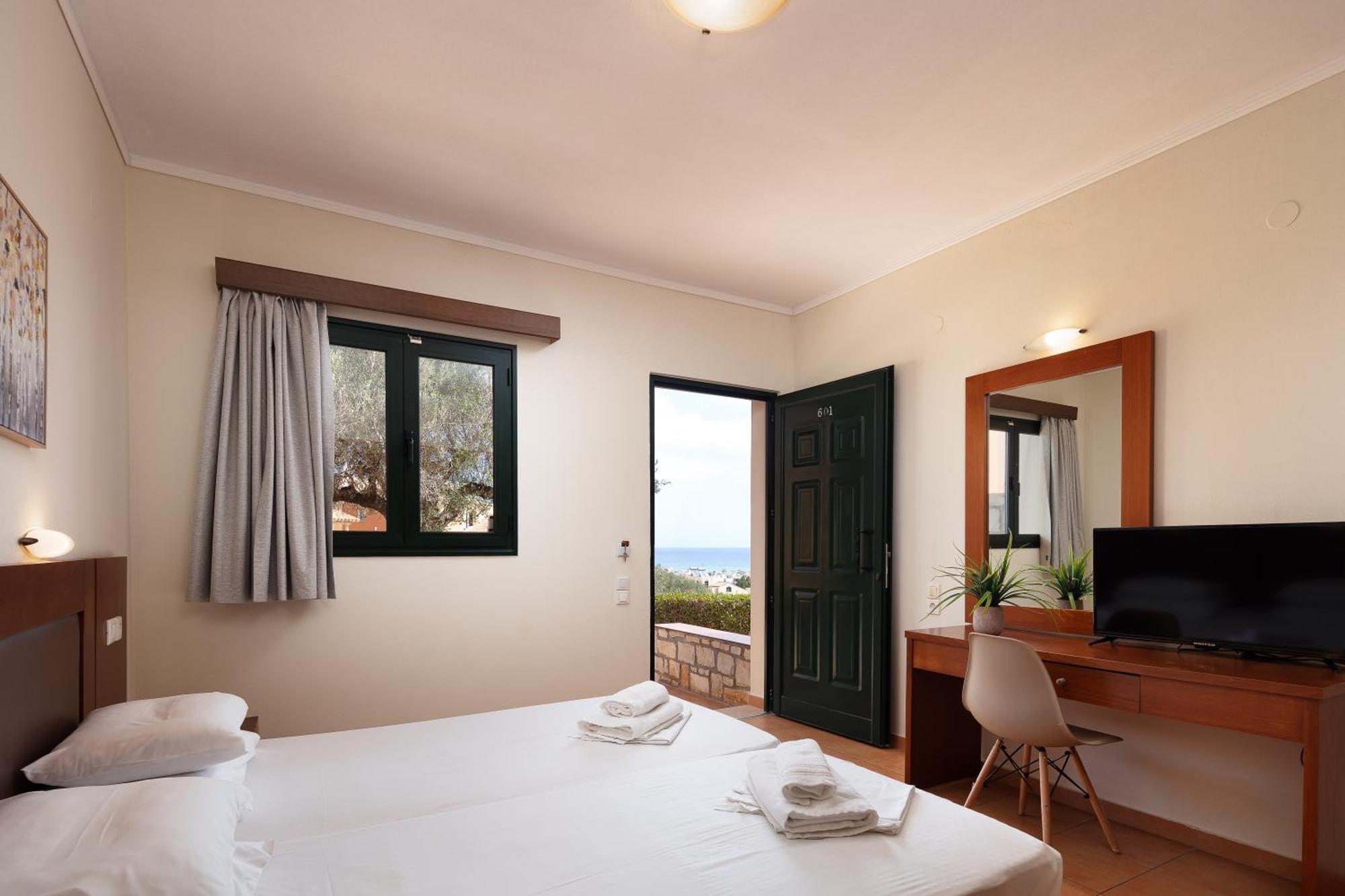 הרסוניסוס Dia Apartments מראה חיצוני תמונה