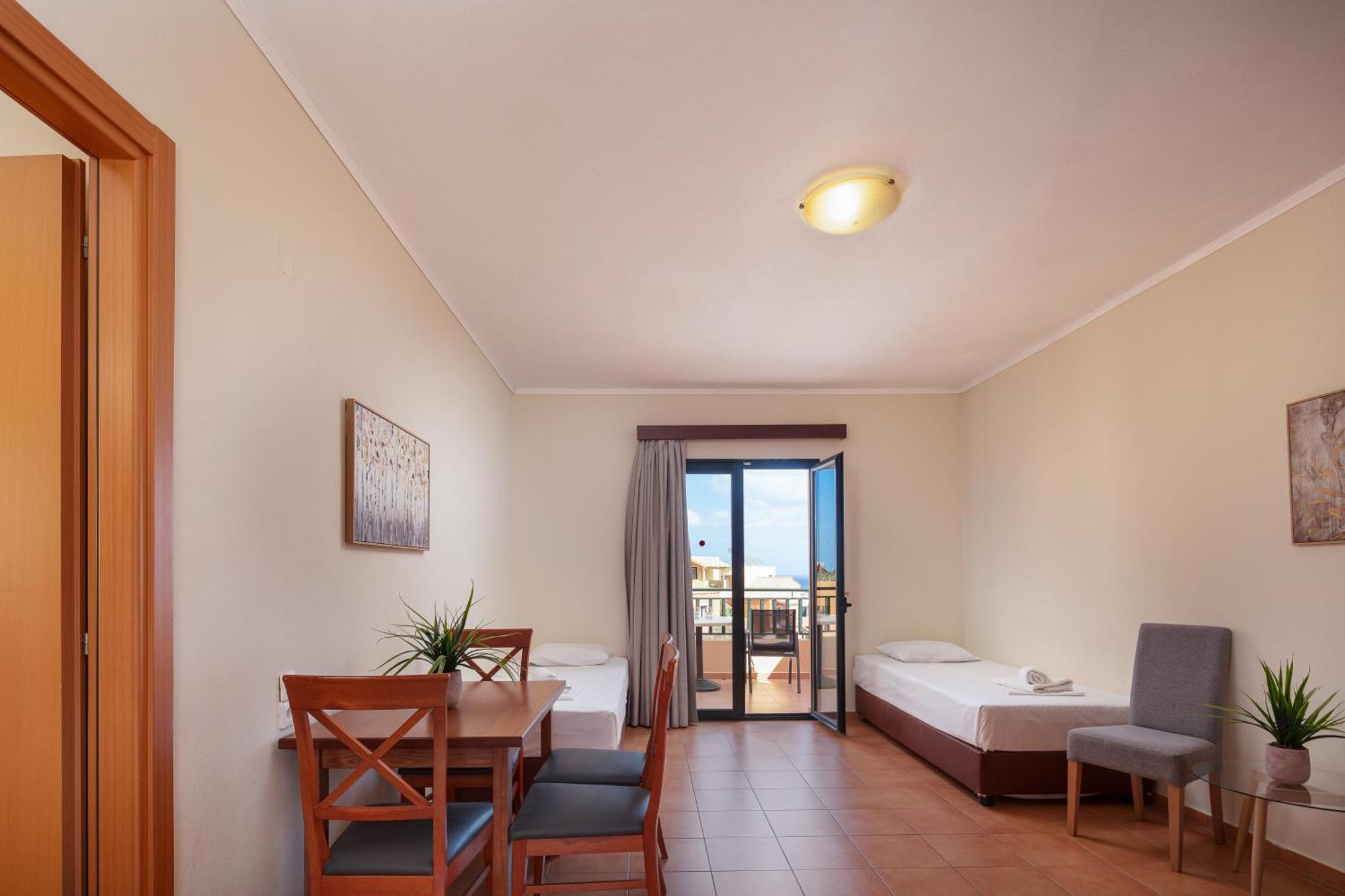 הרסוניסוס Dia Apartments מראה חיצוני תמונה