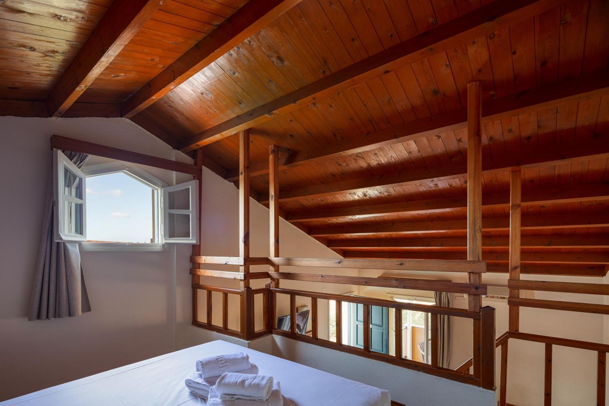 הרסוניסוס Dia Apartments מראה חיצוני תמונה