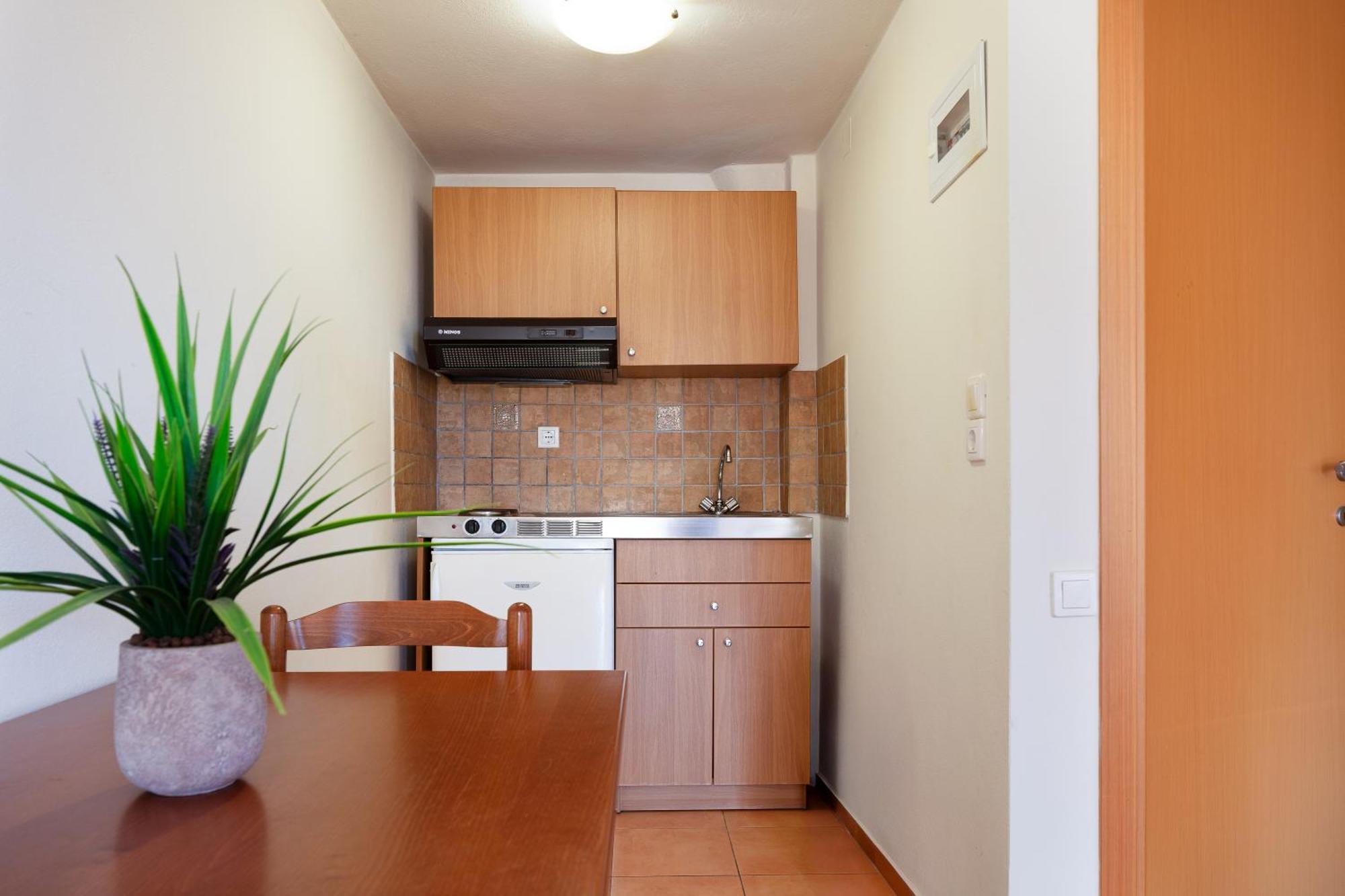 הרסוניסוס Dia Apartments מראה חיצוני תמונה