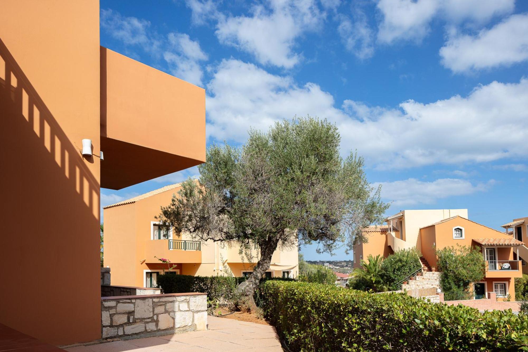 הרסוניסוס Dia Apartments מראה חיצוני תמונה