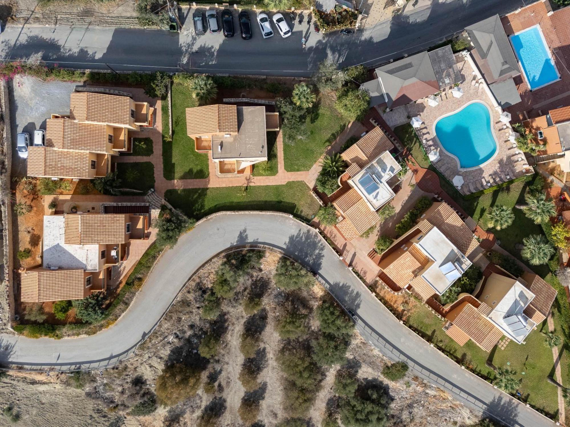 הרסוניסוס Dia Apartments מראה חיצוני תמונה