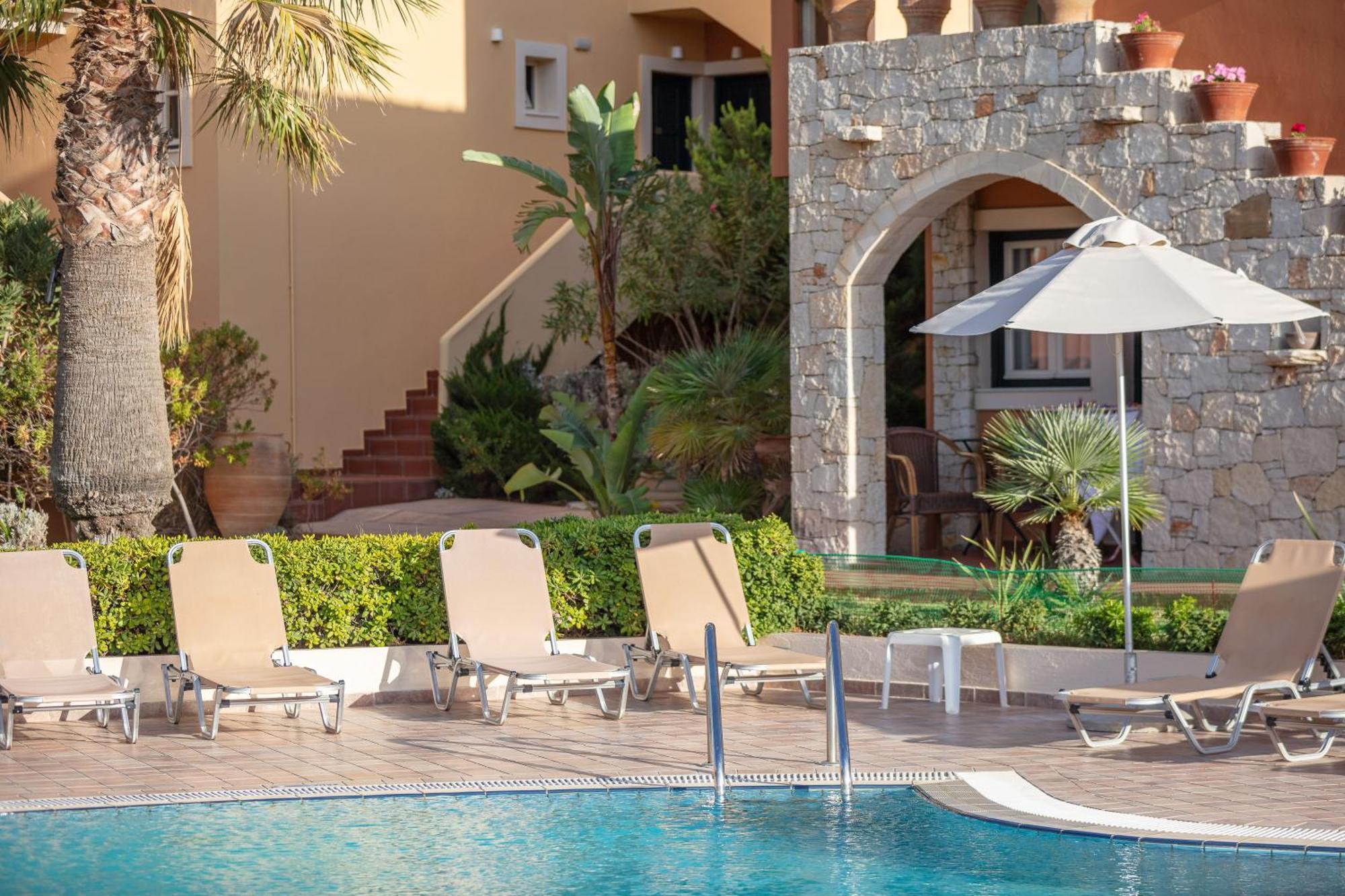 הרסוניסוס Dia Apartments מראה חיצוני תמונה